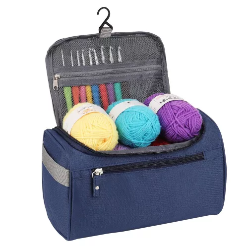 Horgolókészlet, felakasztható, cipzáras tárolótáskában, 12 db horgolótű, 12 db fonal, ergonomikus, csúszásmentes nyél, rekeszes, utazáshoz ideális