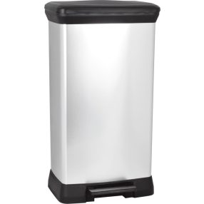   Szemeteskuka, Curver Deco Pedal Bin, 50 l, fekete/ezüst, 39 x 29 x 73 cm, pedálos, ujjlenyomatmentes, újrahasznosított műanyag, rejtett zsáktartó