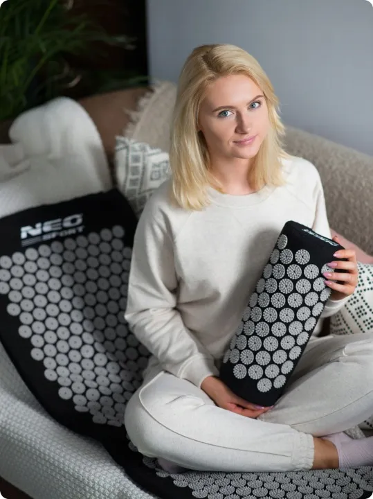 Akupresszúrás szőnyeg, Neo-Sport NS-901, fekete/szürke – 9. kép