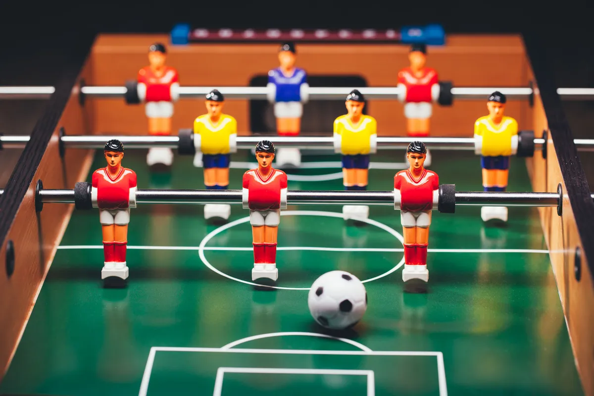 Csocsóasztal, ECOTOYS HM237400, zöld/fa – 2. kép Csocsóasztal, ECOTOYS HM237400, zöld/fa – 2. kép