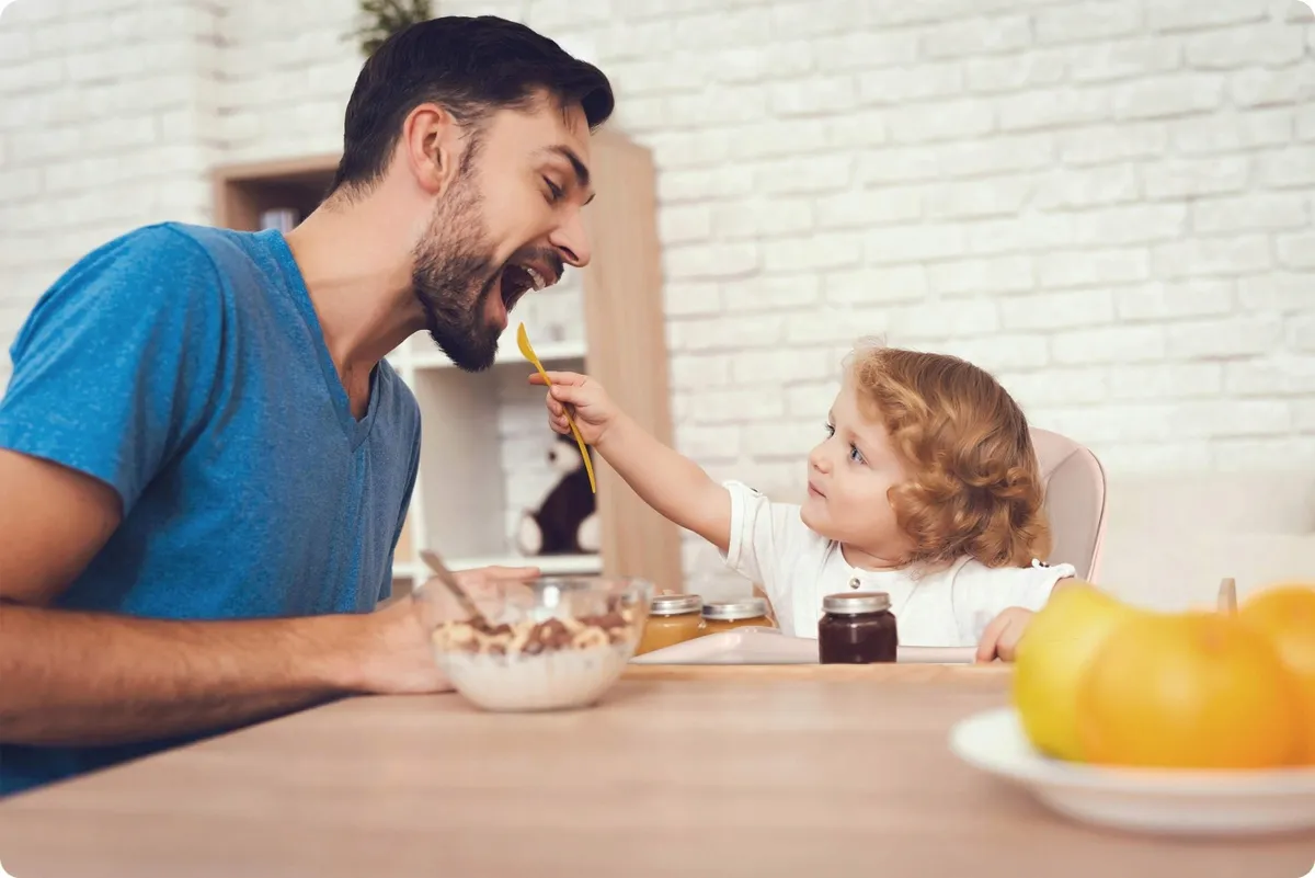 Etetőszék, Nukido Tilo, rózsaszín – 7. kép Etetőszék, Nukido Tilo, rózsaszín – 7. kép